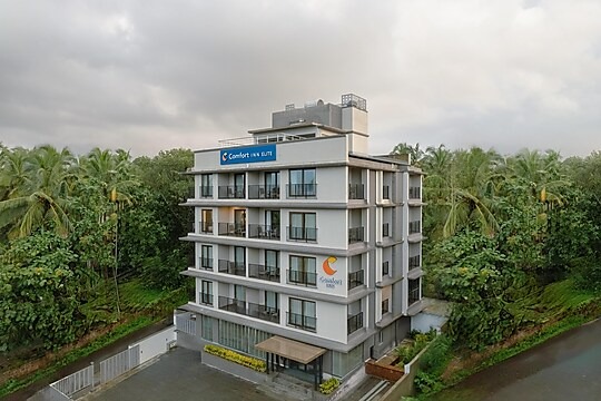 COMFORT INN ELITE